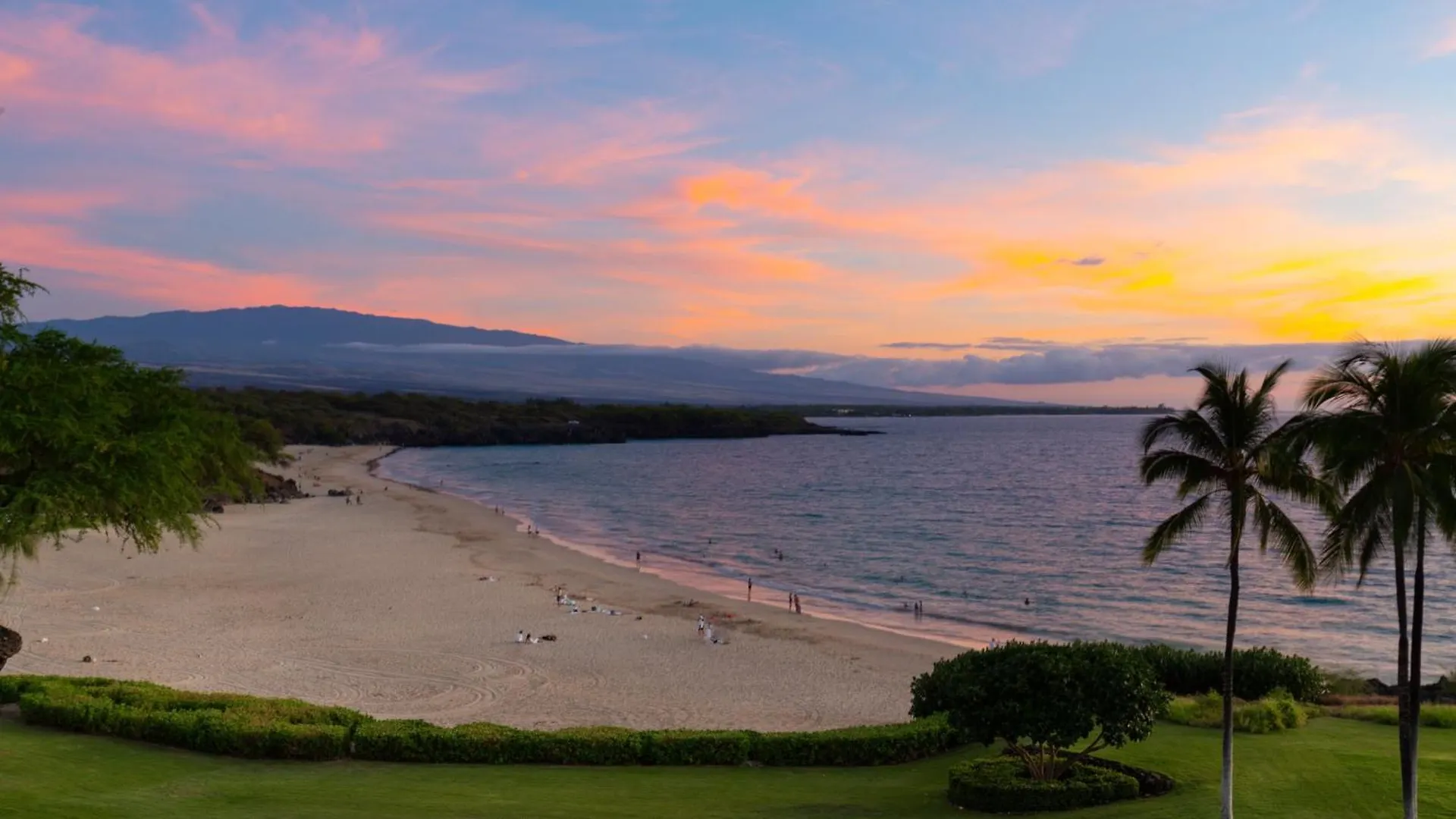 Ocean Breeze Panoramic Ocean View Mauna Kea Resort Optional Privileges Waimea  USA